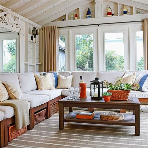 Because a sunroom is all about enjoying the outdoors from a comfortable space, you might need to install additional windows in a bedroom with few existing windows. 32 MODERN SUNROOM DESIGN INSPIRATIONS... - Godfather Style
