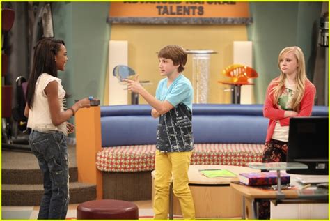 Sierra Mccormick And Jake Short Detective Duo On Ant Farm Photo