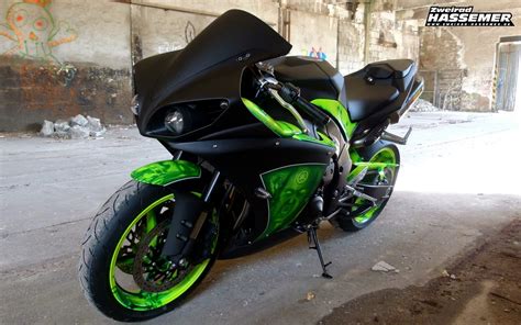See Best Style Yamaha R1 Greenandblack Custom