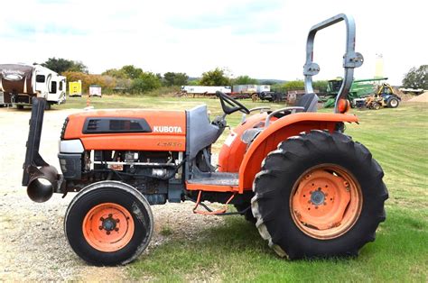 Kubota L3830 For Sale In Gonzales Texas