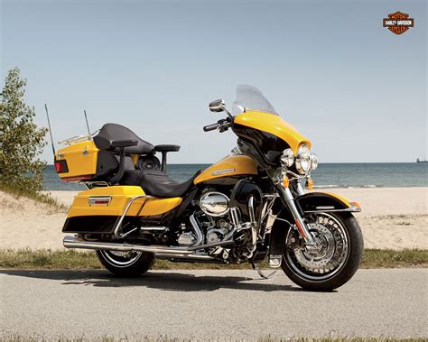 The electra glide is built around the moco's heaviest frame with its fattest front end and is considered a tour bike through and through. HARLEY DAVIDSON Electra Glide Ultra Limited specs - 2012 ...