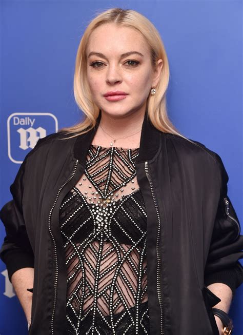 Lindsay Lohan Daily Mail Holiday Party 2017 • Celebmafia