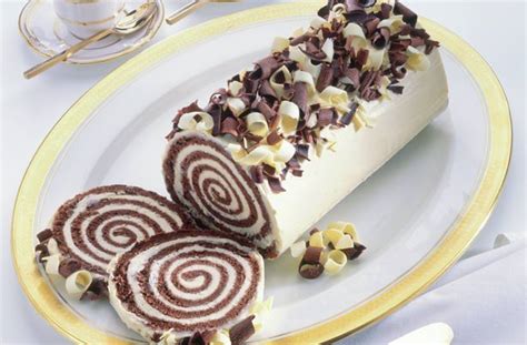 Mary berry's christmas pavlova is truly a holiday show stopper. Mary Berry's Manhattan Roulade | Dessert Recipes | GoodtoKnow