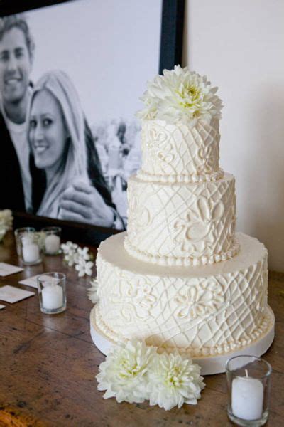256 Best White And Ivory Wedding Cakes Images On Pinterest
