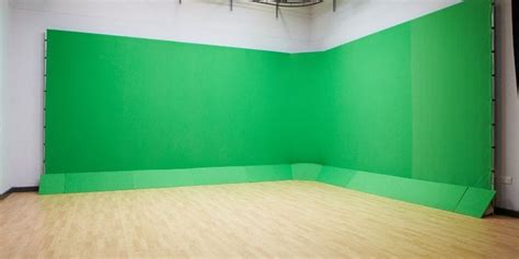 Amazing Green Screen Background Images To Use Freeloadsbenefits
