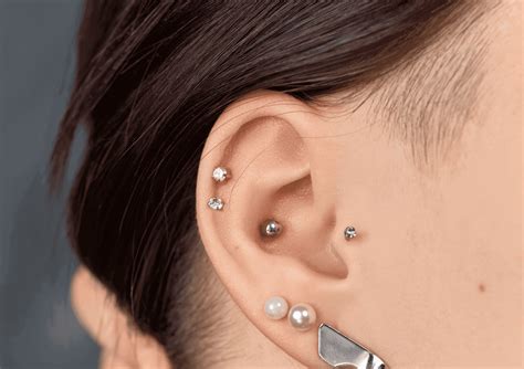 Helix Vs Conch Piercing Ear Cartilage Piercings Compared Vlr Eng Br