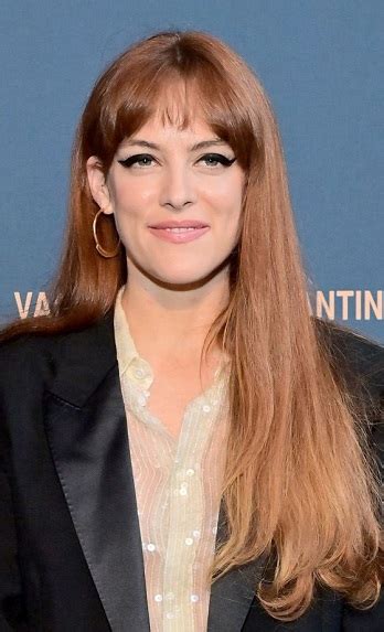 Riley Keough Long Straight Hairstylearch Bangs 2022 Vacheron