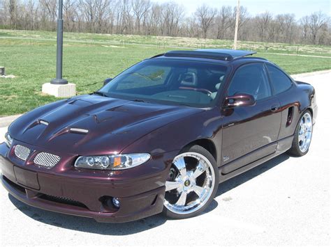 Grand prix 3 also includes numerous driving assistants such as auto brakes, auto gears, throttle help, steering help, suggested gear, and others that when activated makes the car nearly drive itself. onetruf 2002 Pontiac Grand Prix Specs, Photos ...