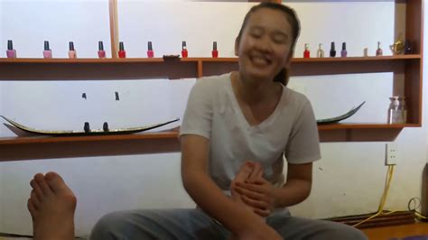 Vietnam Hanoi How To Do Traditional Foot Massage Vietnamese Style
