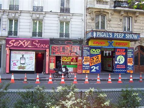 10 Things To See In Pigalle Discover Walks Blog