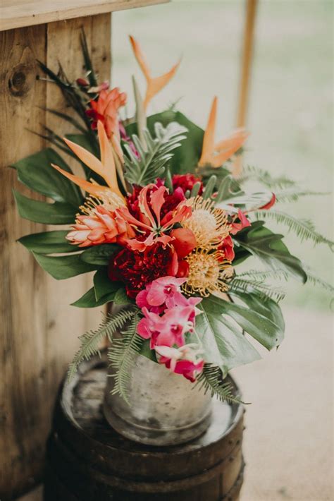 Looking to send fast quality online fresh flowers anywhere in sydney? Vibrant Tropical Wedding Ideas | Tropical wedding flowers ...