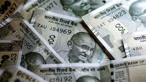 Indian Rupee At Lifetime Low Against Dollar Check Todays Price