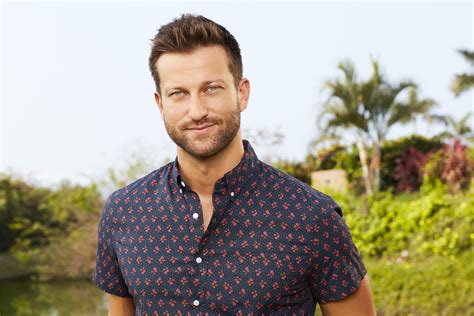 Bachelor in Paradise's Chris Apparently Runs a Bad Chicago Bar ...