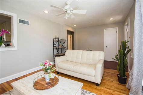 If you like the traditional look for your home, you'll find plenty of inspiration here. Looking for Low Cost False Ceiling Contractors in Chennai ...
