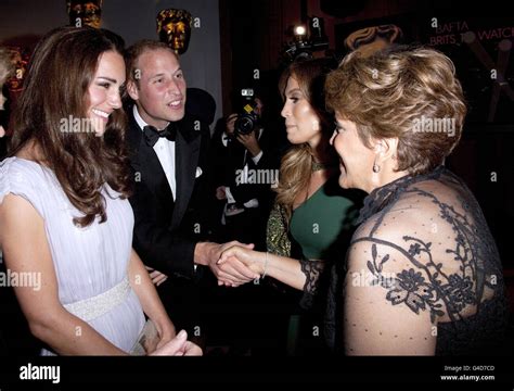the duke and duchess of cambridge talk to jennifer lopez and her mother guadalupe rodriguez at
