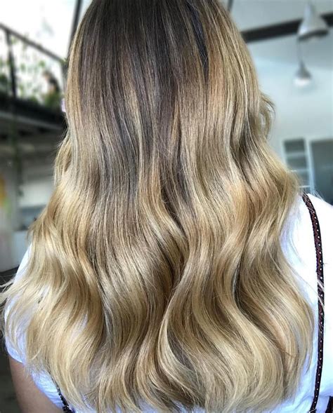 L I V E D I N Michaelkellycolourist Took This Client From A Brassy Over Highlighted Raw