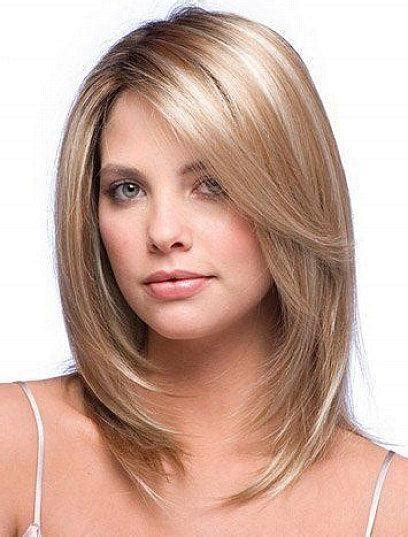 20 Photos Medium Long Hairstyles With Layers
