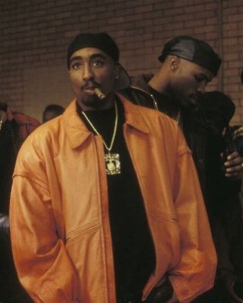 𝚃𝚑𝚛𝚘𝚠𝚋𝚊𝚌𝚔 80𝚜 90𝚜 00𝚜 𝚎𝚛𝚊 On Instagram Tupac In Above The Rim 😍🤎🙌🏾