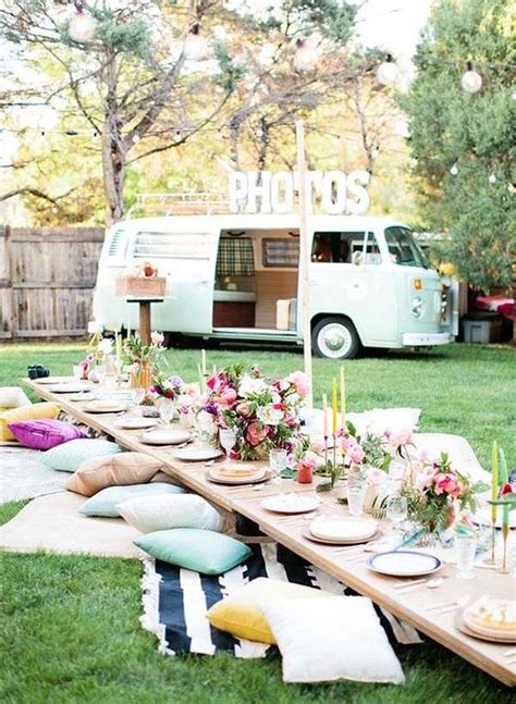 You don't need a lot to have a great party. Boho chic bridal shower - venue, decor, menu and party favors ideas