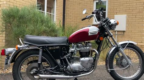 Triumph Bonneville 750cc 1976 T140v Youtube