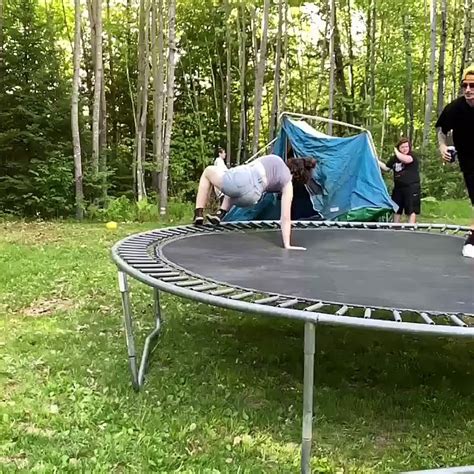 Trampoline Springs Fail Spectacularly Video Dailymotion