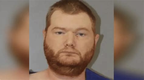 Alabama Man Decapitated And Stabbed Girlfriend Over 100 Times After She