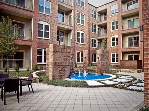 Emerson At Frisco Market Center 958 For 1 And 2 Beds