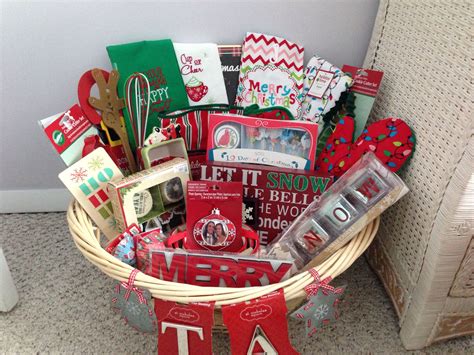 Holiday T Baskets