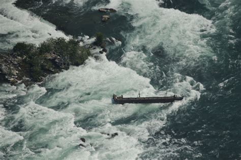 The Iron Scow Why An Old Boat Stuck Above Niagara Falls Dislodged