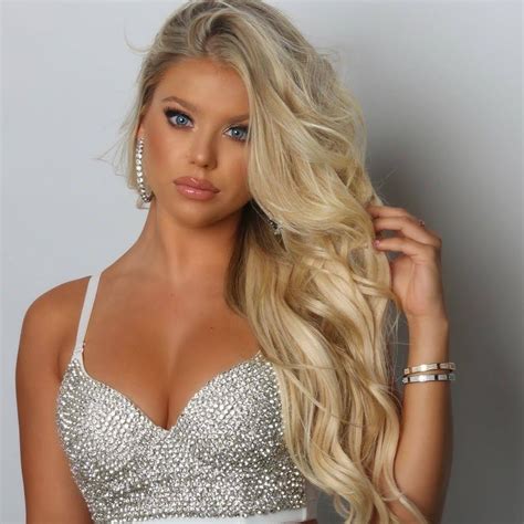 kaylyn slevin s instagram twitter and facebook on idcrawl in 2022 instagram famous most