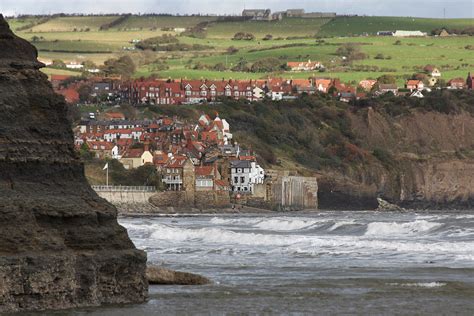 Robin Hoods Bay Near Whitby North Yorkshire Uk Flickr