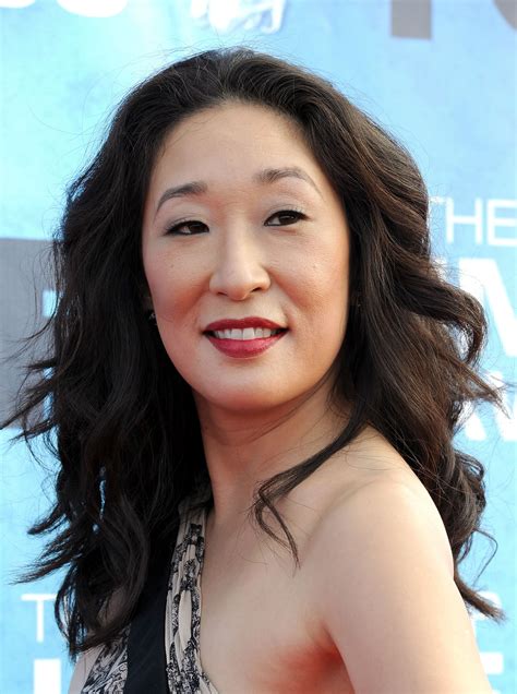 Sandra Oh Biography Height Life Story Super Stars Bio