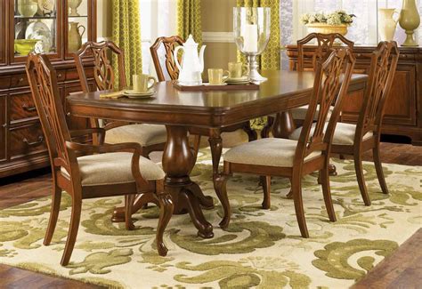 Legacy Classic Evolution Rectangular Double Pedestal Dining Collection