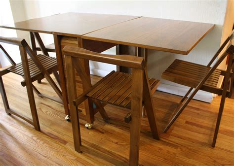 Mid Century Modern Gateleg Dining Table And Folding Chairs