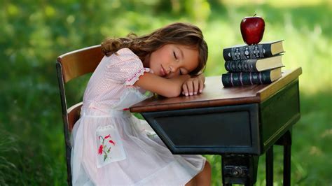Child Sleeping On Table Hd Girls 4k Wallpapers Images Backgrounds