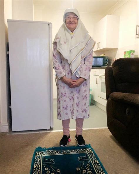 ☘️ Halal Nation ☘️ On Twitter Grandma Embraces Islam 💜🤍