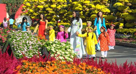 Vietnameses Culture Tet Holiday In Viet Nam