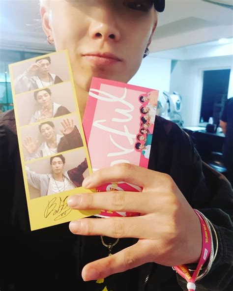 바비 Bobbyindaeyo On Instagram Forikonic 팬미팅 6월9일 특별한선물 Chanwoo