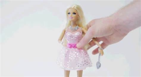 Nsfw Video Swearing Barbie Doll Shocks Mum As It Yells Wtf Daily