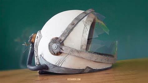 If you don't want to spent too much money buying an astronaut helmet, you can build one by yourself out of paperboard as main material.let's get started. Casco Astronauta | DIY Cosplay Tutorial - YouTube