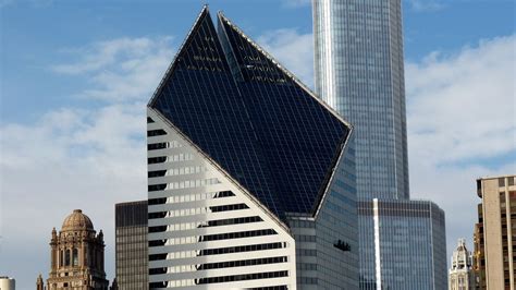 Report Chicagos Famous Diamond Shaped Skyscraper Is For Sale Curbed