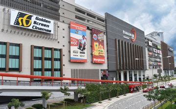 Shopping mall in johor bahru, johor, malaysia. Welcome to Paradigm Mall JB