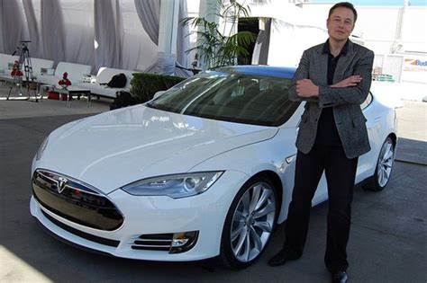 Elon Musk Ignora Mil Mortos Viola Quarentena Nos Eua E Se Diz
