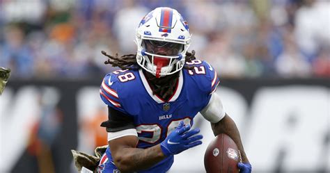 Fantasy Football Week 14: Rankings, Projections and Waiver-Wire Tips