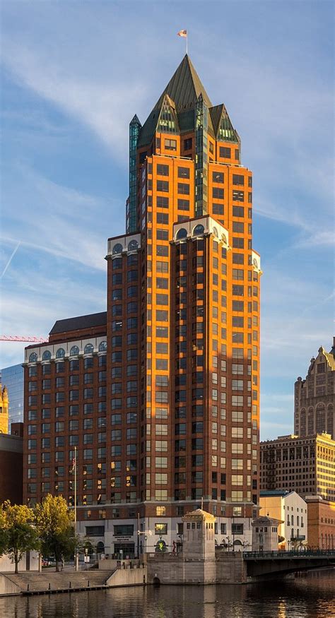 Clickbank is a leading global retailer with its own marketplace. Associated Bank River Center aka Milwaukee Center ...