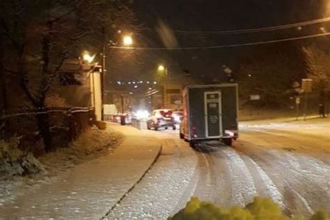 Heavy Snow In Wales As Met Office Issues Weather Warnings