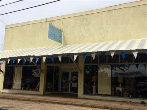 Most Unique Antique Store in Arkansas - Review of Moonlight Antiques