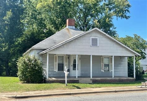 Circa 1901 Affordable Home In Gibsonville Nc 93k Old Houses Under 100k