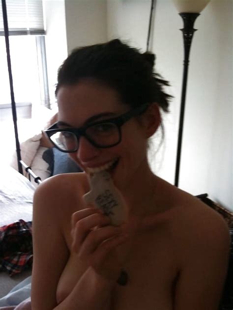 Anne Hathaway Nackt Durchgesickert Private Fotos Selbstgemachte