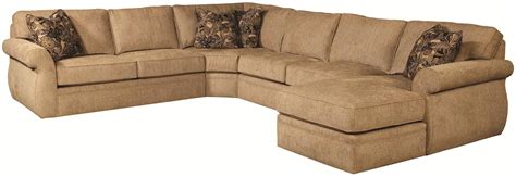 Broyhill Express Veronica Quick Ship Sectional Sofa Group With Wedge